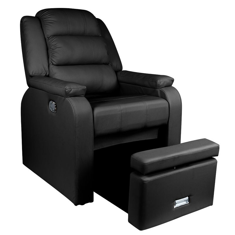 Giovanni Pedicure Chair Hilton in black with luxurious comfort and stylish design, footrest