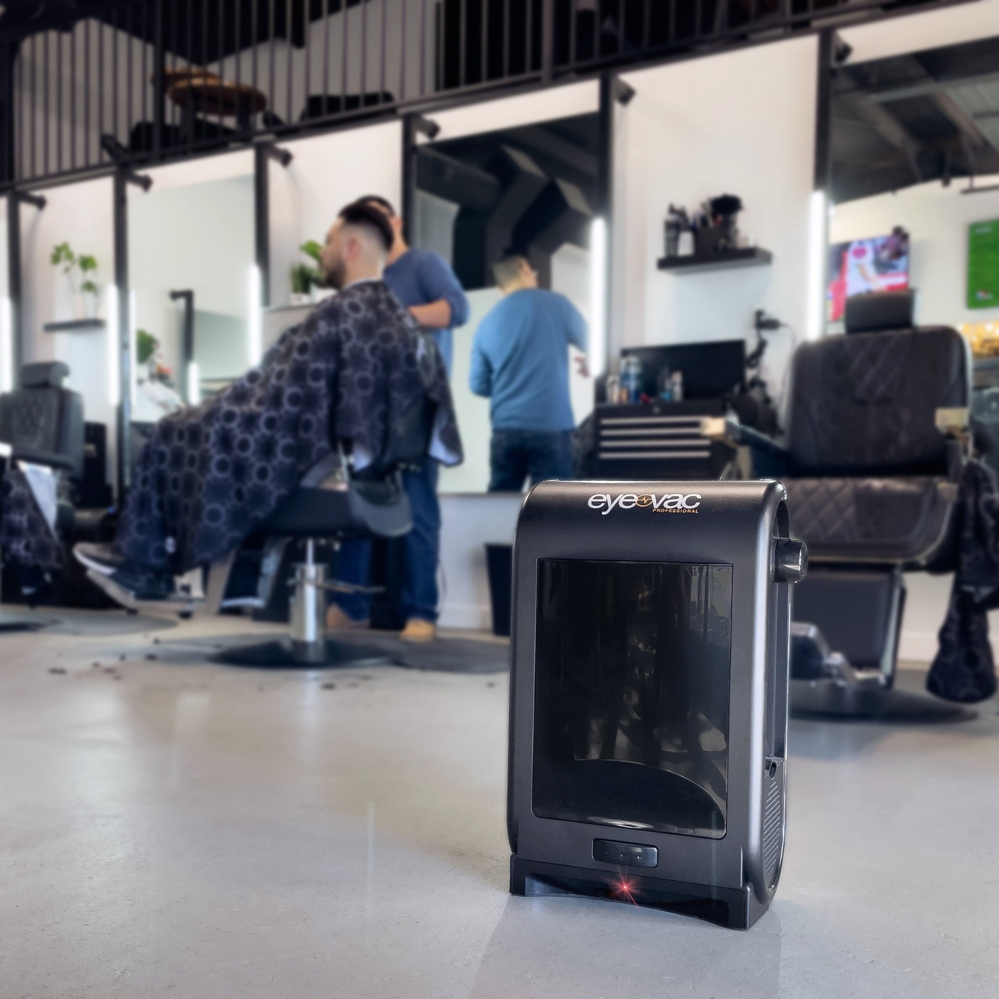 EyeVac hairbuster - Automatische stofzuiger voor kapsalons en barbershops