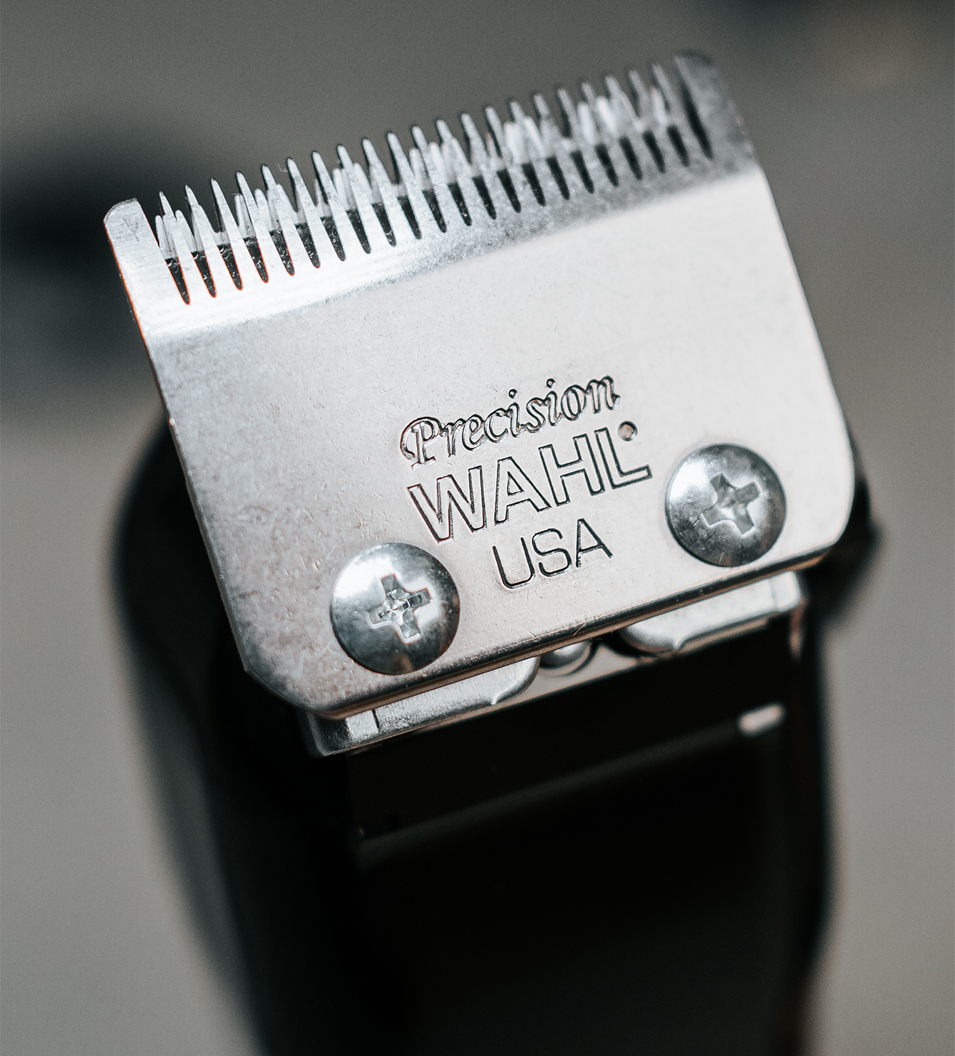 De Wahl Elite Pro cordless tondeuse wordt geleverd met een hoge kwaliteit precisie snijblad