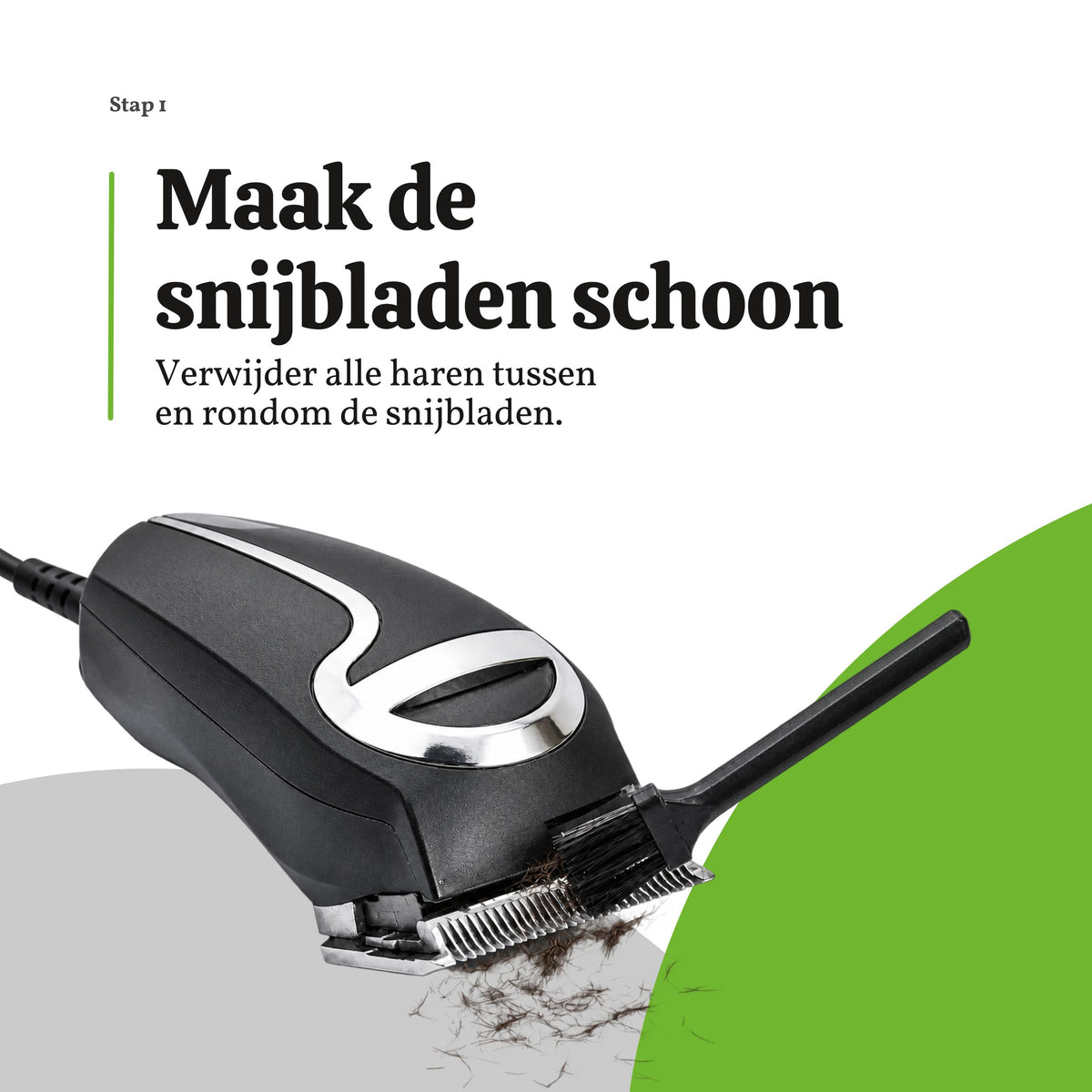 Haren met een onderhoudsborstel tussen de snijbladen verwijderen